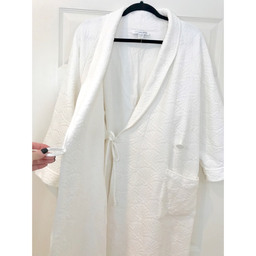 DIOR LUXURY ROBE - Picture 7 of 12